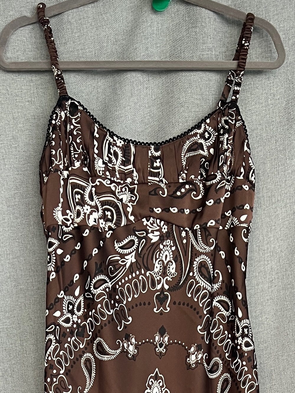 Camila Coelho Revolve Satin Paisley SpaghettiStraps Maxi dress brown white L - Picture 5 of 16